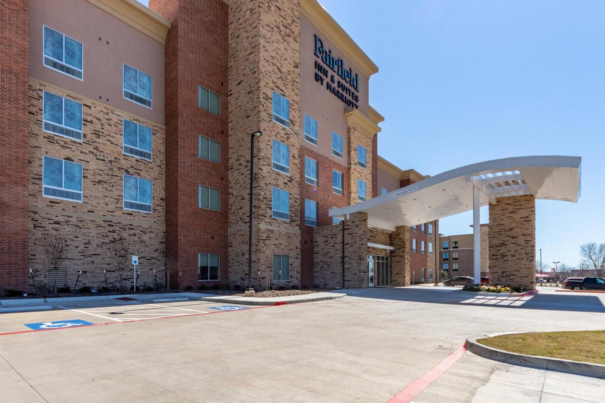 Fairfield Inn & Suites Dallas Arlington South Buitenkant foto